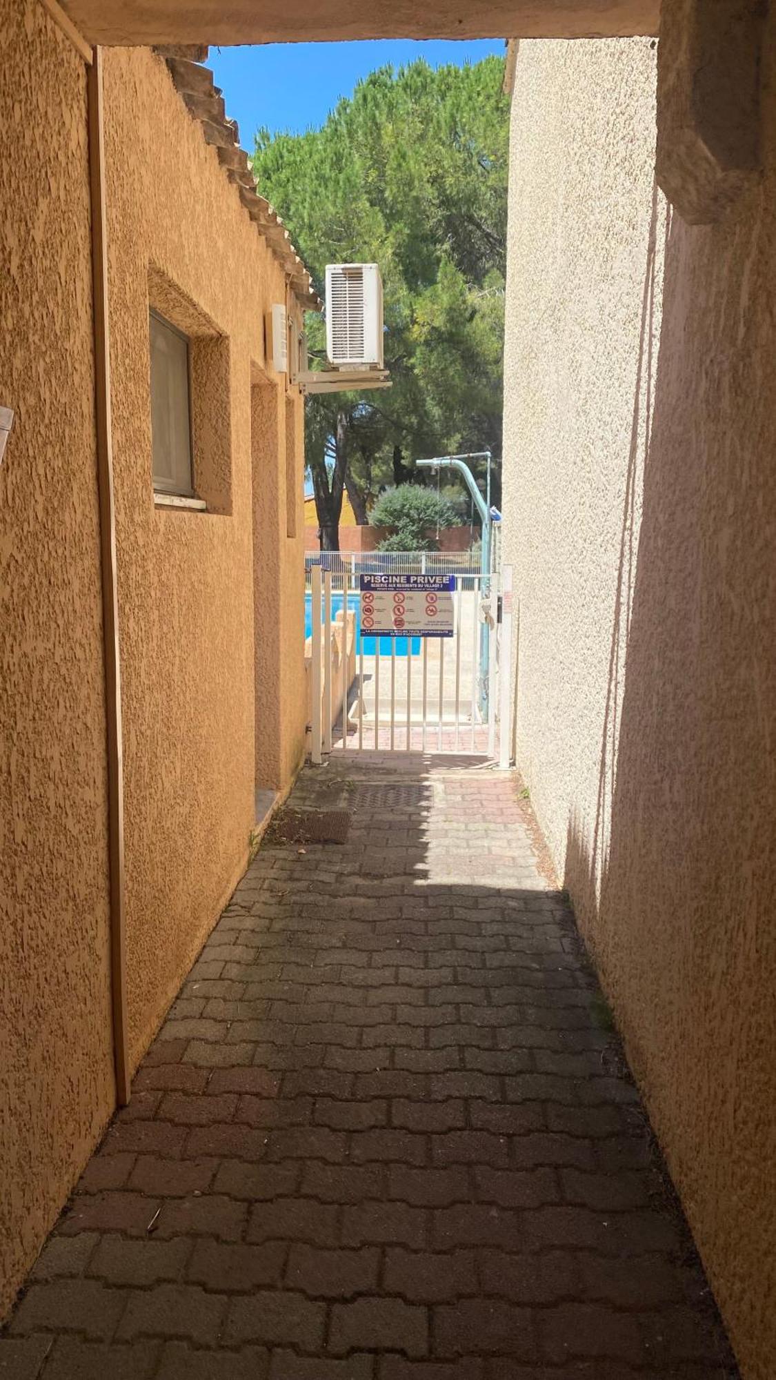 Joli Appartement 27M2 Oasis Provencale En Village Vacances En Camargue Arles Extérieur photo